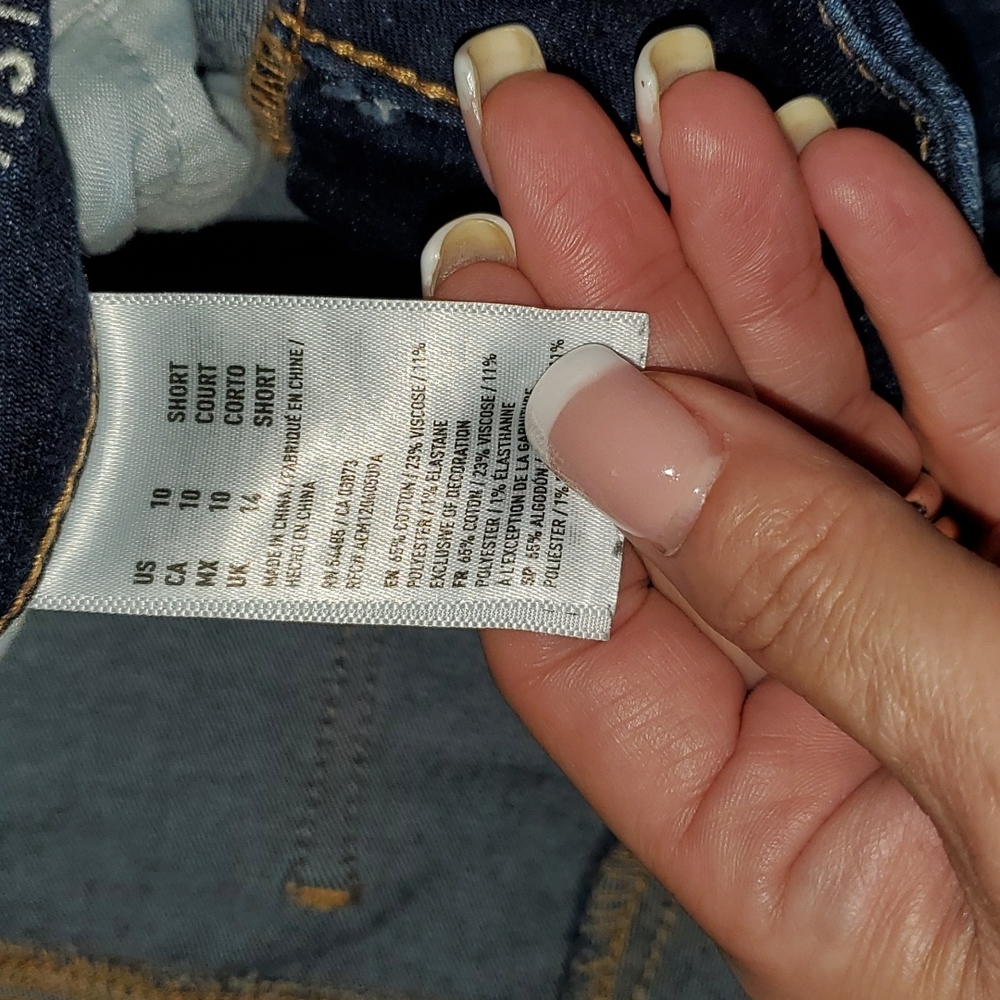 American Eagle Super Stretch Flare Denims - Picture 5 of 5